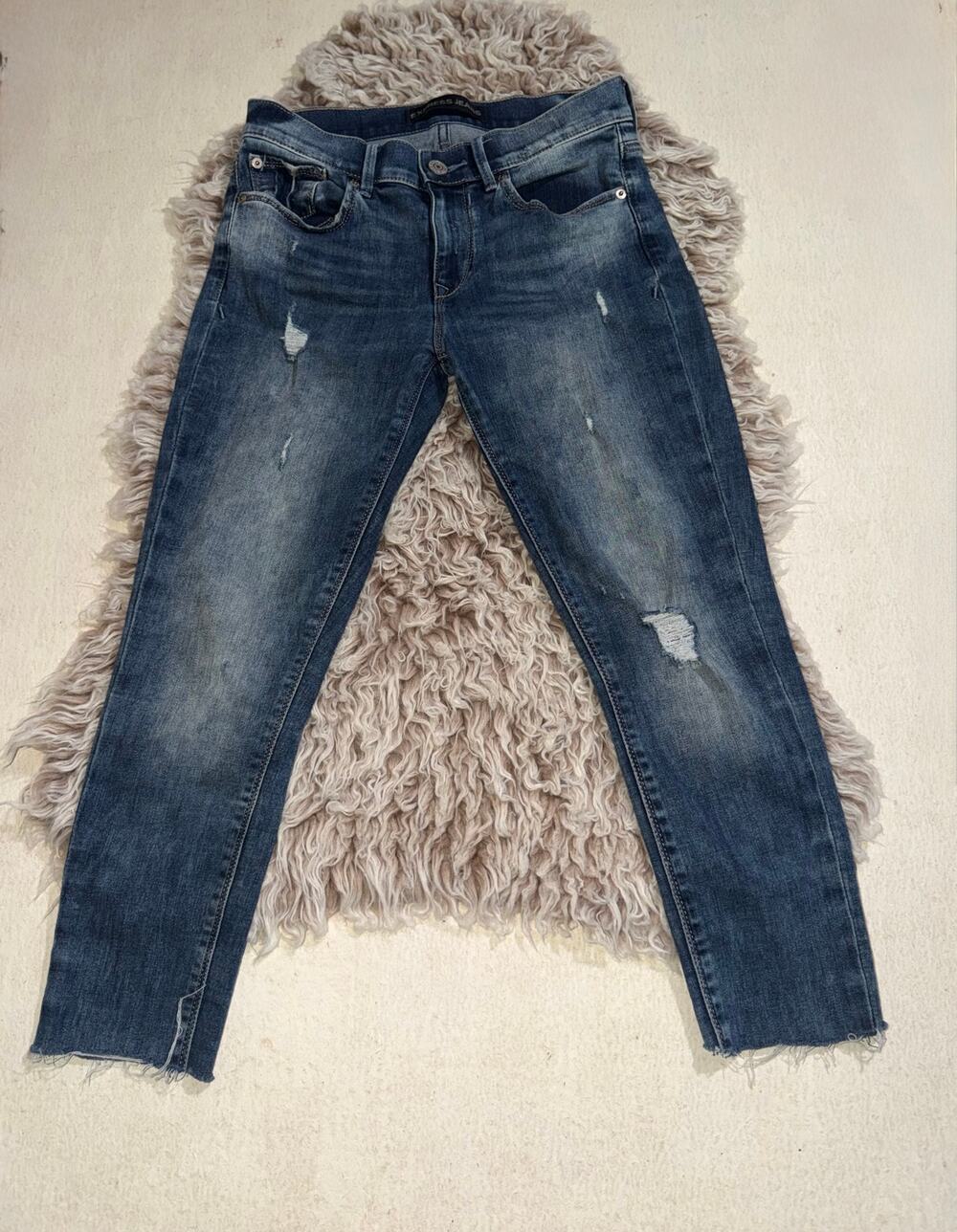 Express women’s distressed legging MIA mid rise blue jeans